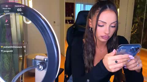 Snapshot of mileysin chatting on February 7, 2026, 1:59 pm Miley Sin online show from February 7, 2026, 1:59 pm