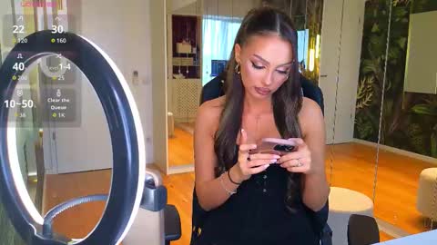 Snapshot of mileysin chatting on February 10, 2026, 12:09 pm Miley Sin online show from February 10, 2026, 12:09 pm