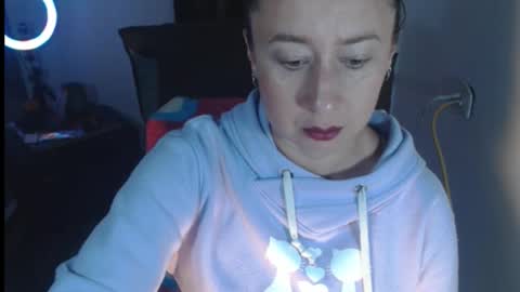 Snapshot of milf_valeria chatting on October 16, 2025, 3:24 pm Valeria online show from October 16, 2025, 3:24 pm