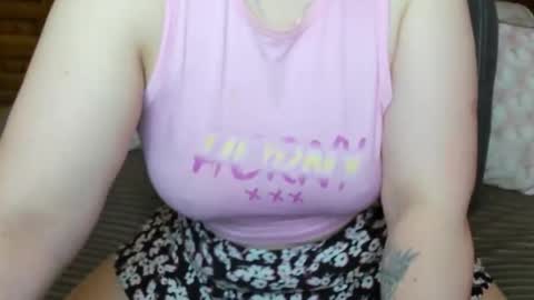 Snapshot of milfdeaa chatting on June 6, 2026, 6:51 am Dea online show from June 6, 2026, 6:51 am