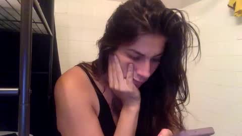 Snapshot of milfsfreaky69 chatting on November 21, 2025, 4:05 pm BabygirlsFreaky online show from November 21, 2025, 4:05 pm