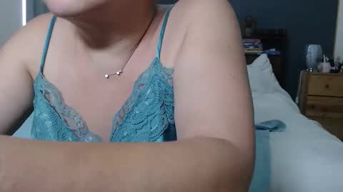 milfyanddaddy online show from May 7, 2026, 5:51 pm