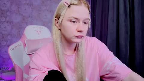 Milia online show from July 17, 2026, 8:57 pm