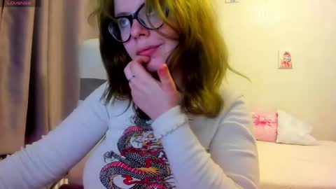 MilisaSweet online show from April 17, 2026, 8:23 pm