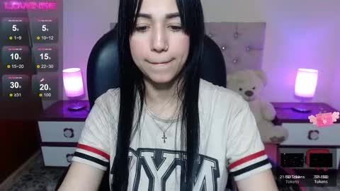 Snapshot of milk_little4u chatting on November 30, 2025, 2:59 am luci online show from November 30, 2025, 2:59 am