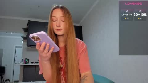 Snapshot of milkaeliza1 chatting on May 7, 2026, 12:38 am MilkaLiza online show from May 7, 2026, 12:38 am