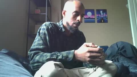 Snapshot of milkchocolatesensei chatting on January 13, 2025, 4:41 pm Milk Chocolate Sensei online show from January 13, 2025, 4:41 pm