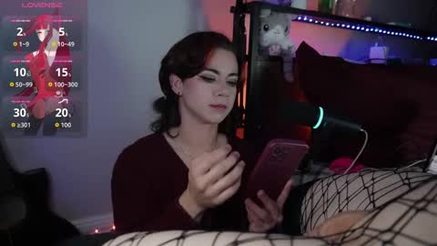 milkingmarlo online show from September 19, 2025, 1:40 am