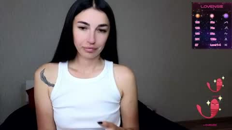 milkiss_kiss online show from June 19, 2026, 4:17 am