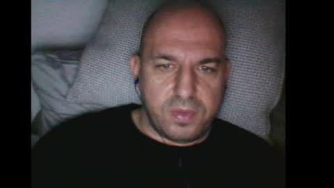 Snapshot of milkiwaay chatting on December 23, 2024, 2:45 am Milkiwaay online show from December 23, 2024, 2:45 am