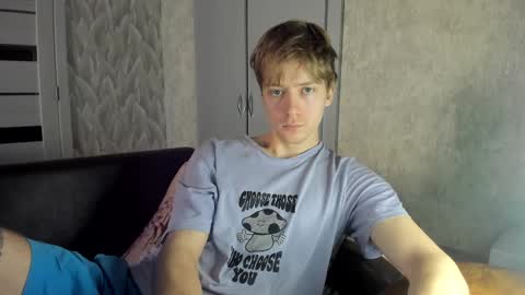 Snapshot of milkiwy chatting on February 12, 2025, 6:08 am Isaac online show from February 12, 2025, 6:08 am