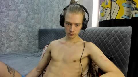 Snapshot of milkiwy chatting on November 15, 2025, 6:55 am Isaac online show from November 15, 2025, 6:55 am