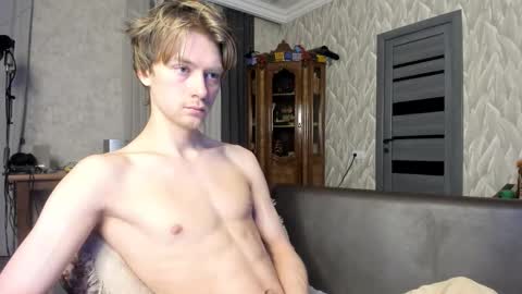 Isaac online show from March 11, 2026, 9:32 pm