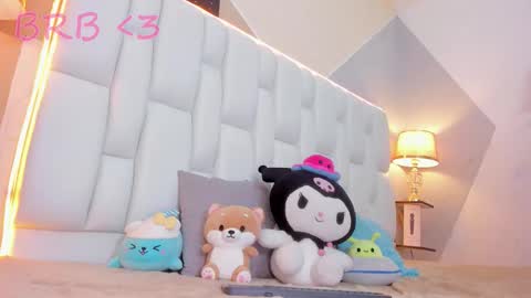 Snapshot of milkwhore1 chatting on September 17, 2025, 12:29 pm Michelle online show from September 17, 2025, 12:29 pm