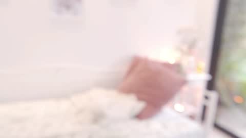 milky_0 online show from July 4, 2026, 7:31 pm