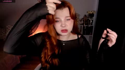 Lisa online show from November 30, 2025, 5:22 am