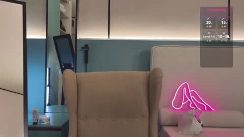 Snapshot of milla_kuni chatting on January 21, 2025, 9:46 pm Mila online show from January 21, 2025, 9:46 pm