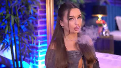 Milla online show from December 1, 2025, 6:40 am