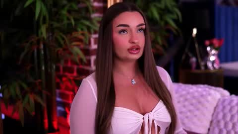 Snapshot of milla_serene chatting on February 1, 2026, 6:45 am Milla online show from February 1, 2026, 6:45 am