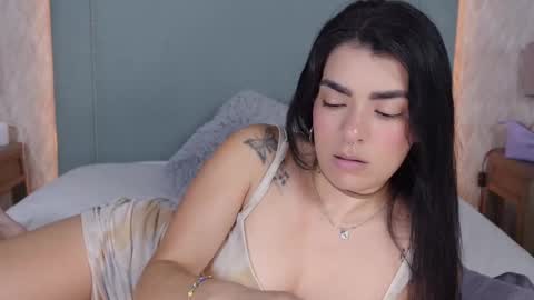 Snapshot of millabliss chatting on March 5, 2025, 4:24 pm MillaBliss online show from March 5, 2025, 4:24 pm