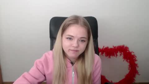 Snapshot of millaloveli chatting on February 18, 2026, 8:43 am millaloveli online show from February 18, 2026, 8:43 am