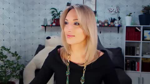 Snapshot of millaxqueen chatting on January 9, 2026, 3:04 pm MillaXQueen online show from January 9, 2026, 3:04 pm