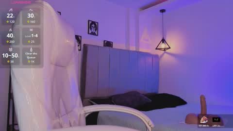 miller_vanessa_ online show from November 24, 2025, 8:52 pm