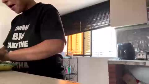 Im girl my name is Johana  online show from October 24, 2025, 1:51 pm