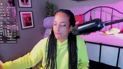 millie_volturi online show from July 20, 2026, 1:57 pm