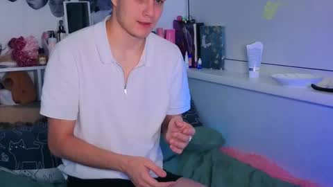 Millie online show from November 14, 2025, 2:27 pm