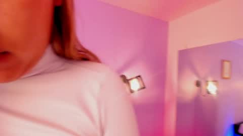 Snapshot of milliesummer chatting on May 12, 2026, 12:02 pm Millie online show from May 12, 2026, 12:02 pm