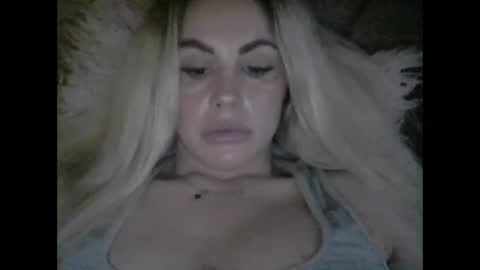 millisa13 online show from September 23, 2025, 7:28 pm