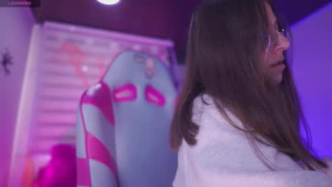 Snapshot of milly_kenner chatting on October 29, 2025, 5:04 pm MILLY online show from October 29, 2025, 5:04 pm