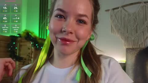 Snapshot of milly_shy chatting on December 30, 2024, 7:15 am Milly online show from December 30, 2024, 7:15 am