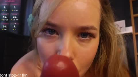 Snapshot of milly_shy chatting on January 9, 2025, 10:41 am Milly online show from January 9, 2025, 10:41 am