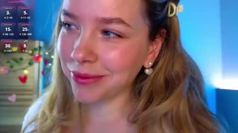 Snapshot of milly_shy chatting on February 13, 2025, 7:24 am Milly online show from February 13, 2025, 7:24 am