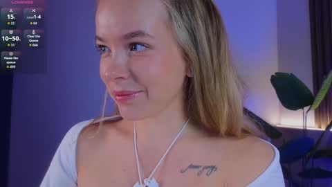 Snapshot of milly_shy chatting on September 11, 2025, 6:46 am Milly online show from September 11, 2025, 6:46 am