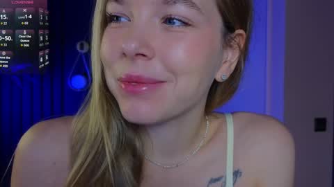 Snapshot of milly_shy chatting on September 20, 2025, 6:47 am Milly online show from September 20, 2025, 6:47 am