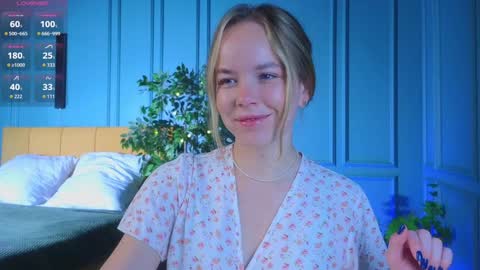 Snapshot of milly_shy chatting on October 2, 2025, 7:04 am Milly online show from October 2, 2025, 7:04 am