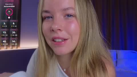 Snapshot of milly_shy chatting on December 1, 2025, 6:51 am Milly online show from December 1, 2025, 6:51 am