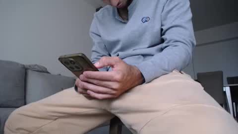 Snapshot of milostructor chatting on February 25, 2026, 12:26 pm miloslove online show from February 25, 2026, 12:26 pm