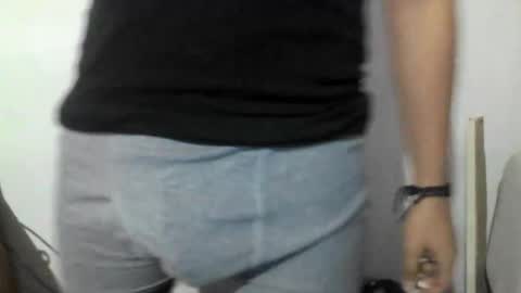 Snapshot of milowolf69 chatting on October 23, 2025, 5:29 am milowolf69 online show from October 23, 2025, 5:29 am