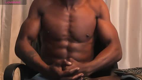 Snapshot of miltonn_jakee chatting on January 11, 2025, 1:27 am Miltonn online show from January 11, 2025, 1:27 am