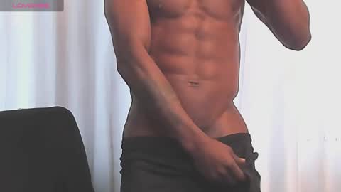 Snapshot of miltonn_jakee chatting on January 31, 2025, 8:43 pm Miltonn online show from January 31, 2025, 8:43 pm