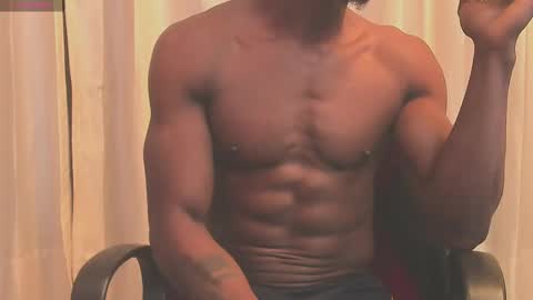 Snapshot of miltonn_jakee chatting on February 28, 2025, 6:32 am Miltonn online show from February 28, 2025, 6:32 am