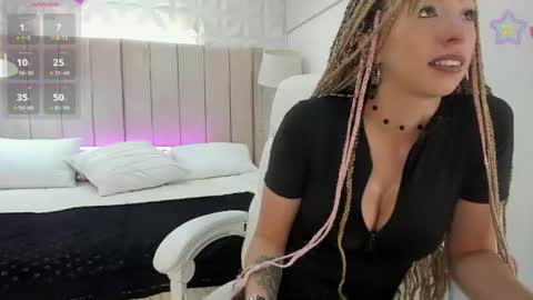 Snapshot of milu_beluci chatting on July 17, 2026, 1:18 pm Milu Belucci online show from July 17, 2026, 1:18 pm