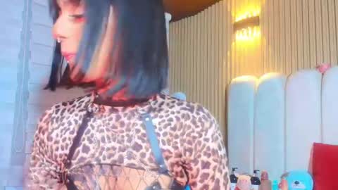 Snapshot of milu_carbajal_x chatting on July 18, 2026, 4:05 am milu_carbajal_x online show from July 18, 2026, 4:05 am