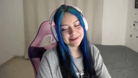 Milusolers online show from November 21, 2025, 6:23 am