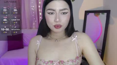 Snapshot of mily_thomson_b chatting on June 7, 2026, 12:15 am Mily online show from June 7, 2026, 12:15 am