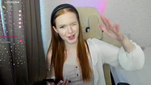 Snapshot of milymi_ chatting on January 26, 2025, 10:12 am Milena and Jasper online show from January 26, 2025, 10:12 am